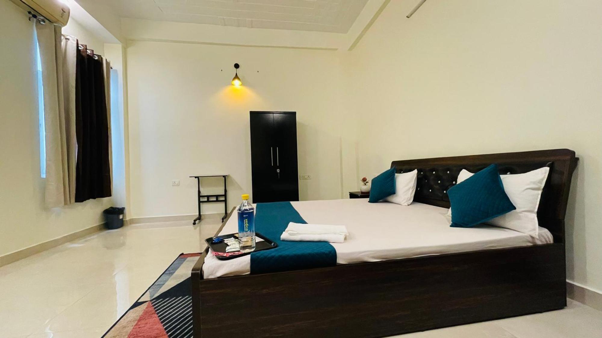 Atulyam Sushant Golf Homestay *