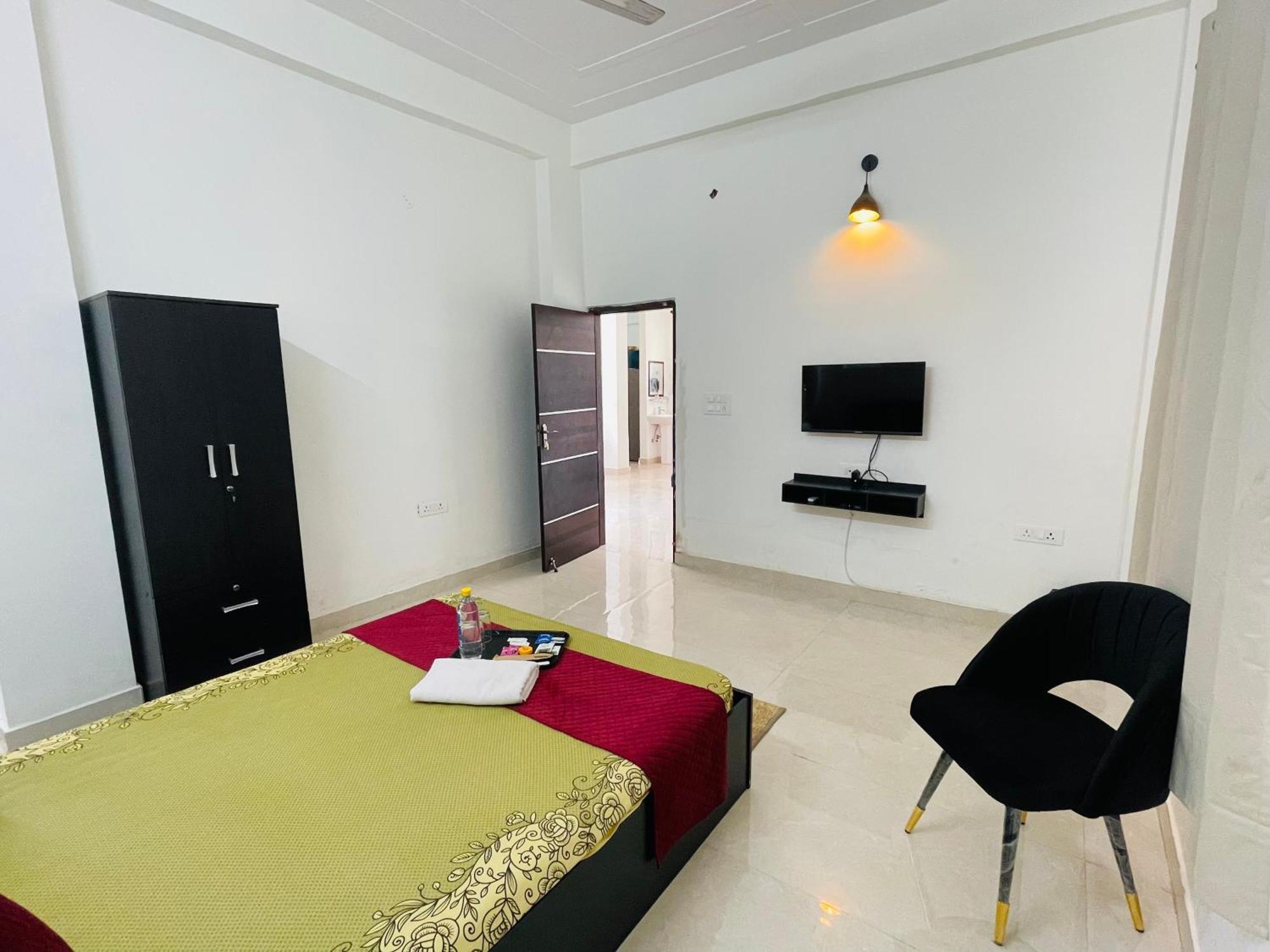 Atulyam Sushant Golf Homestay