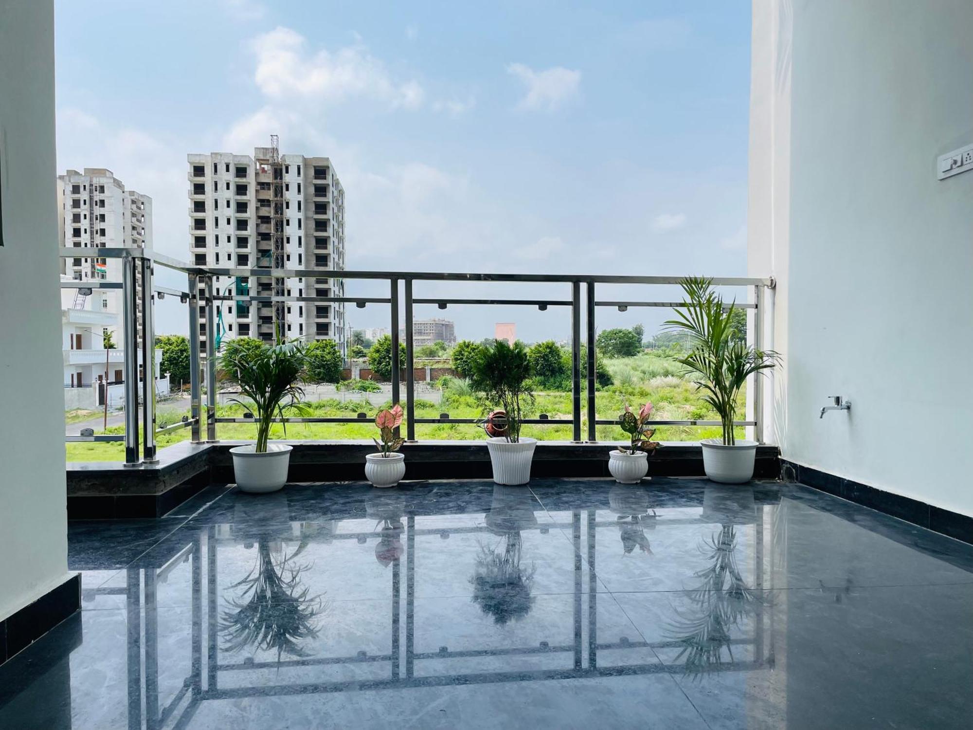 Homestay Atulyam Sushant Golf