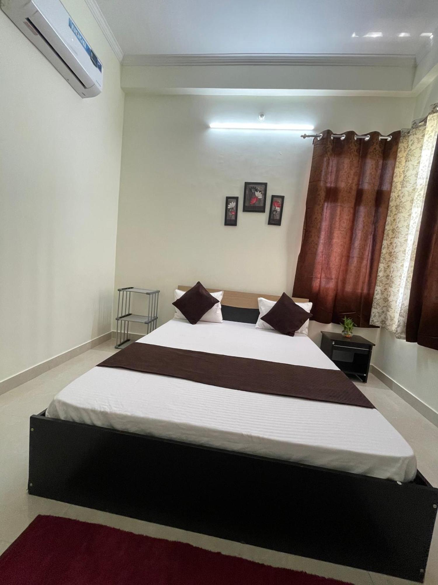 Homestay Atulyam Sushant Golf