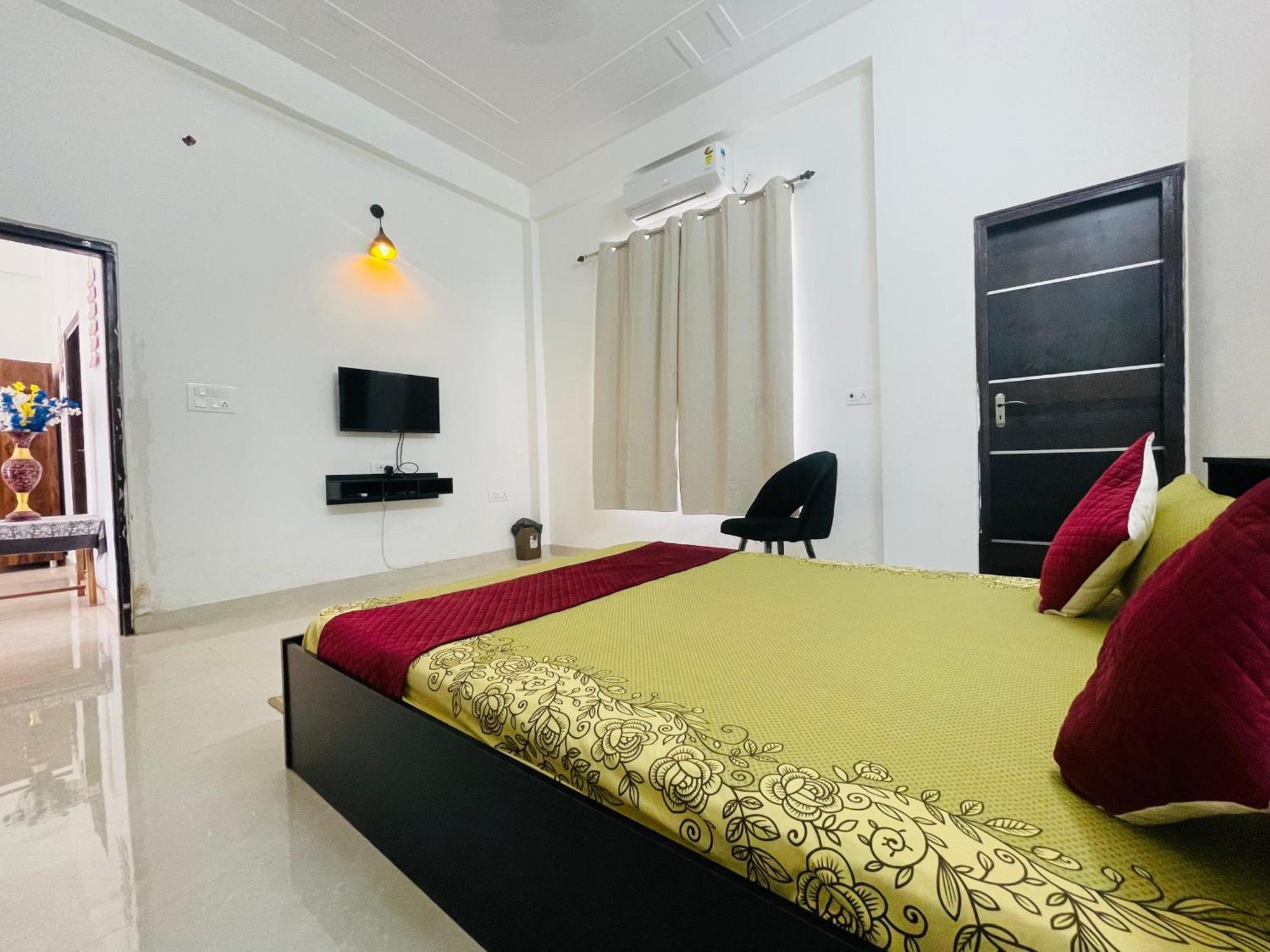 Atulyam Sushant Golf Homestay Lucknow