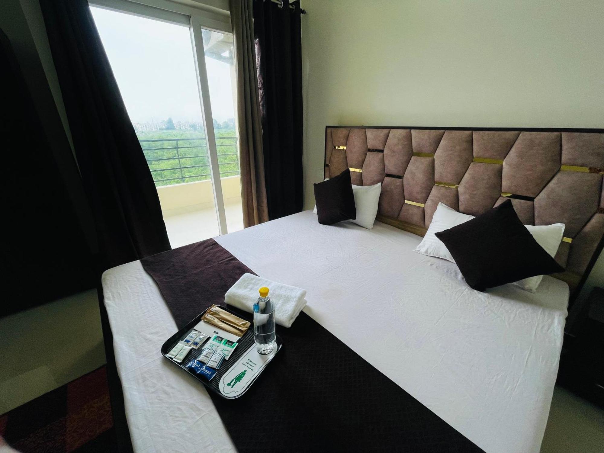 Homestay Atulyam Sushant Golf *