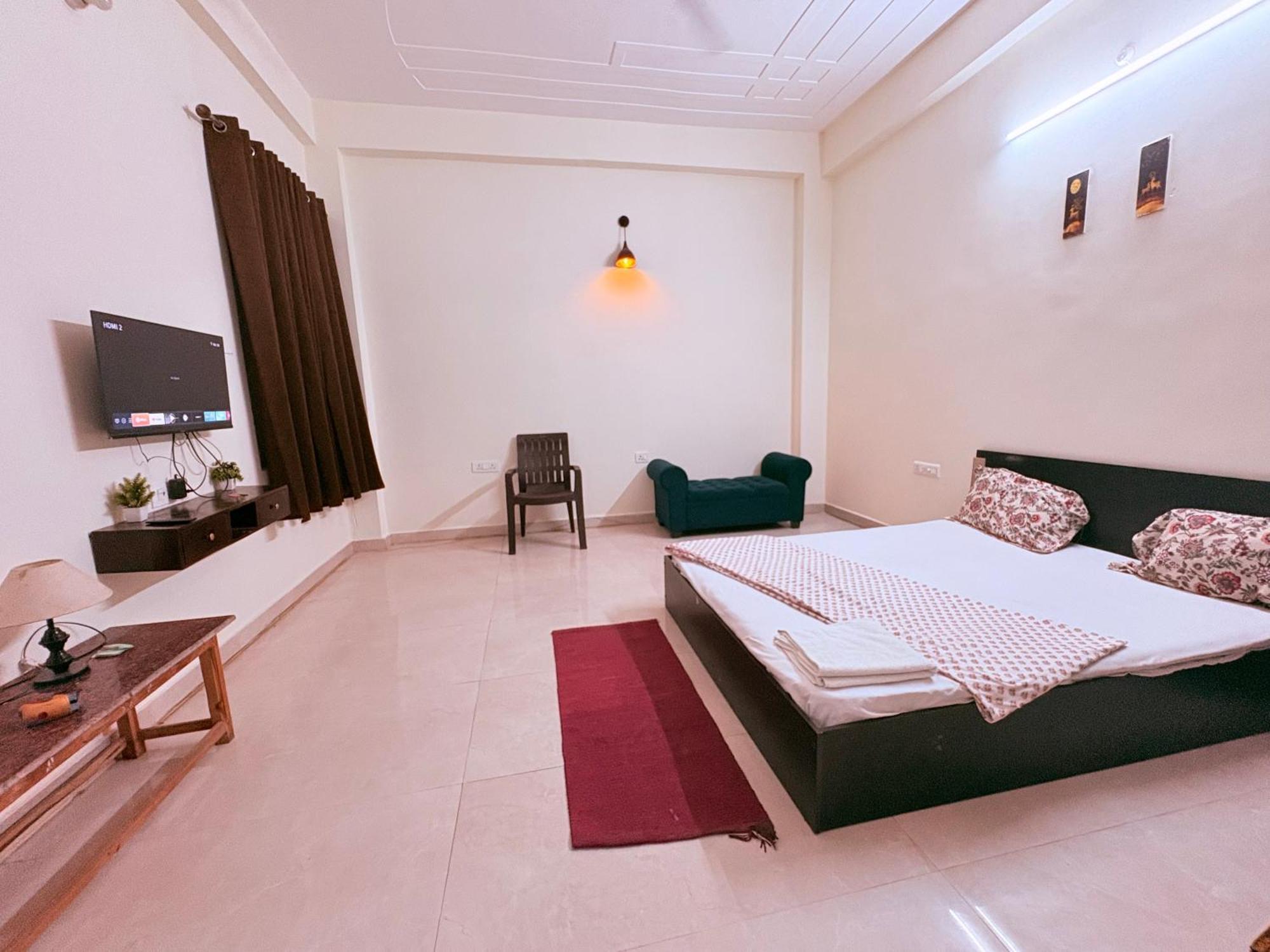 Homestay Atulyam Sushant Golf